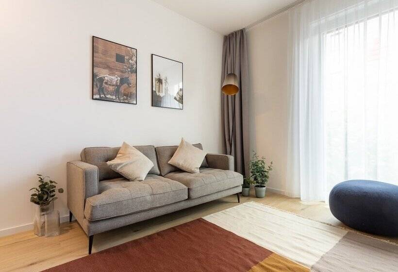 Люкс с Балконом, Limehome Gutersloh Eickhoffstraße