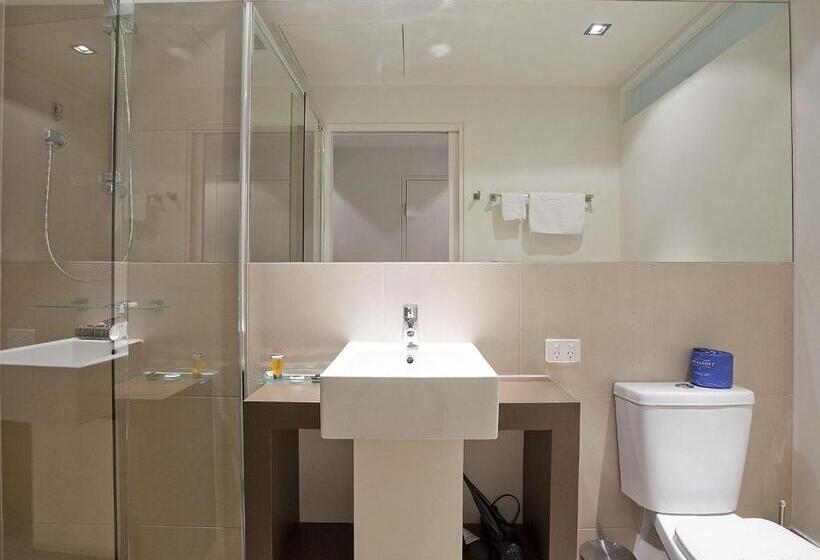 베이직 3인 룸, Resort Hotel Room 107