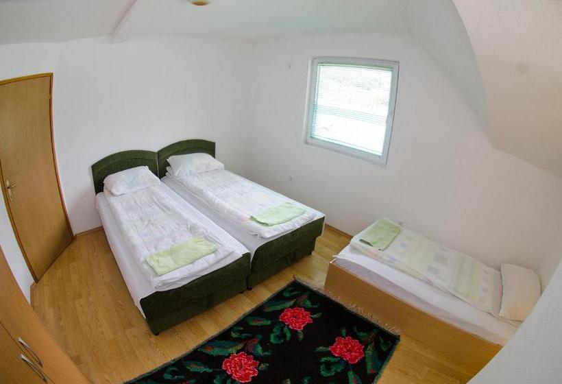 اتاق استاندارد سه تخته با بالکن, Vila Sunce Village Resort Konjic