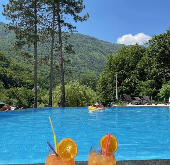 اتاق استاندارد سه تخته با بالکن, Vila Sunce Village Resort Konjic