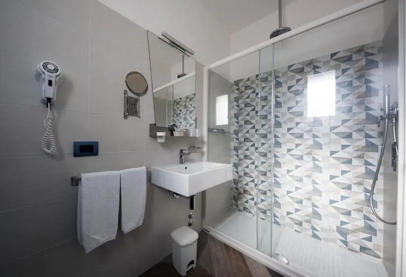 Economy Quadruple Room