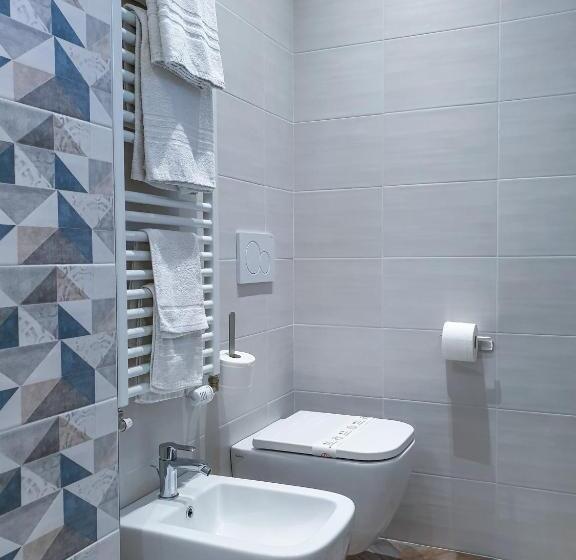 Economy Quadruple Room, Color Hotel Rimini