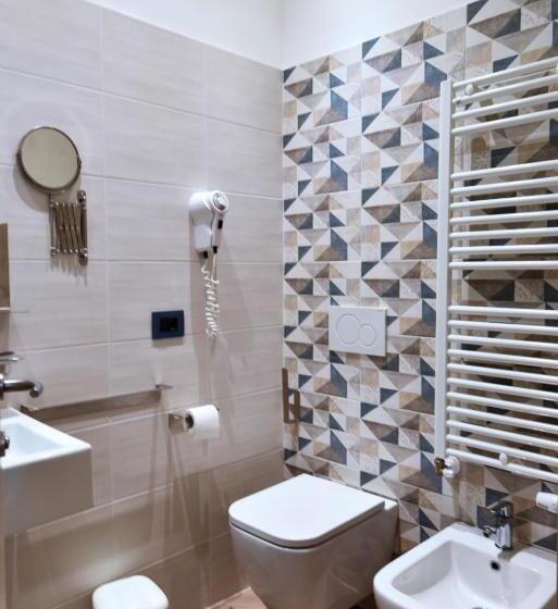 اتاق استاندارد سه نفره, Color Hotel Rimini
