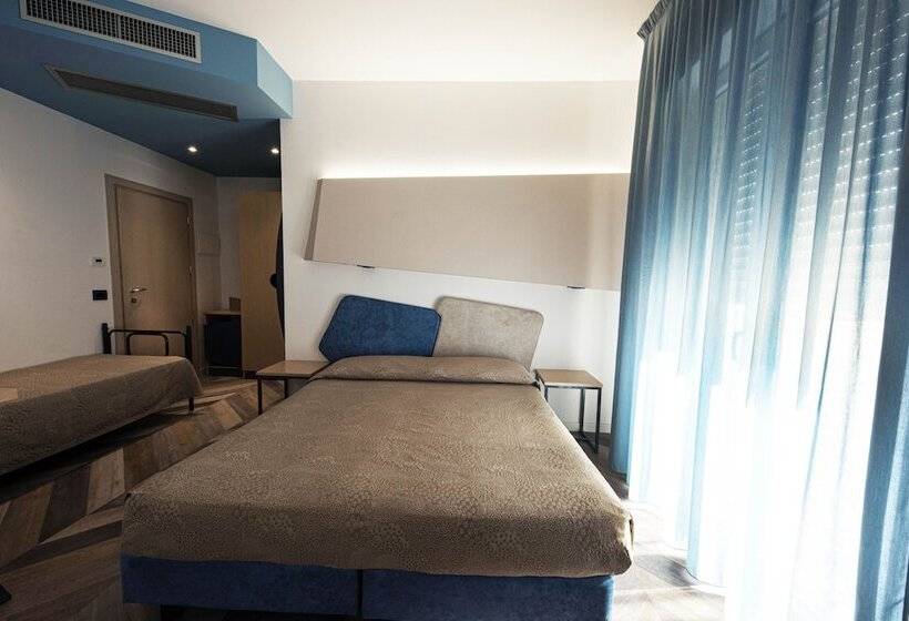 Üç Kişilik Standart Oda, Color Hotel Rimini