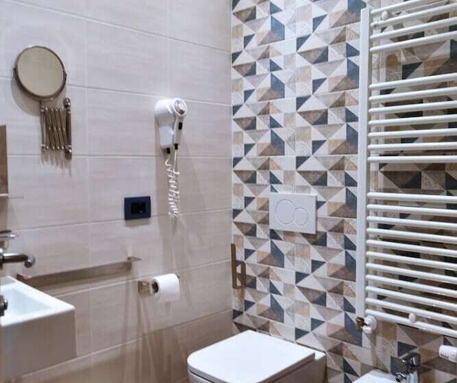 اتاق سوپریور چهار تخته, Color Hotel Rimini