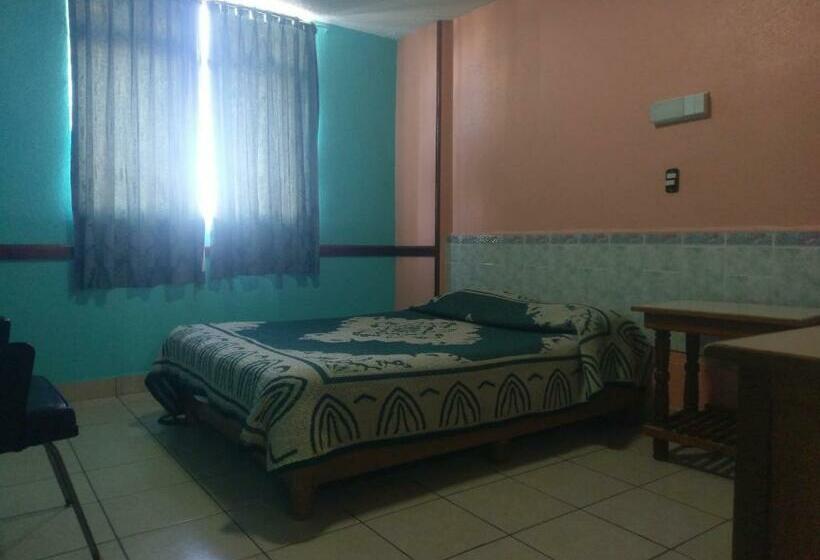 اتاق استاندارد, Es Santa Regina