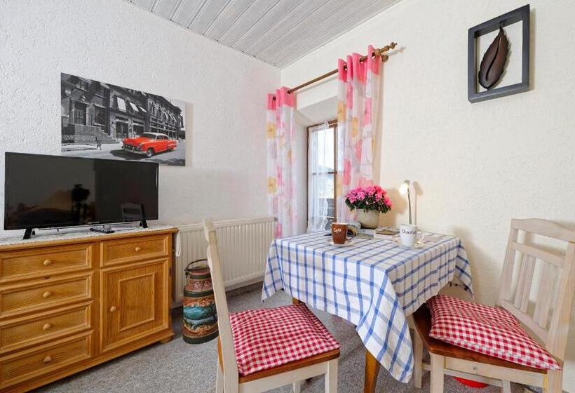 Номер Стандарт Индивидуальный с Балконом, Gästehaus Koyerbauer Boardinghouse