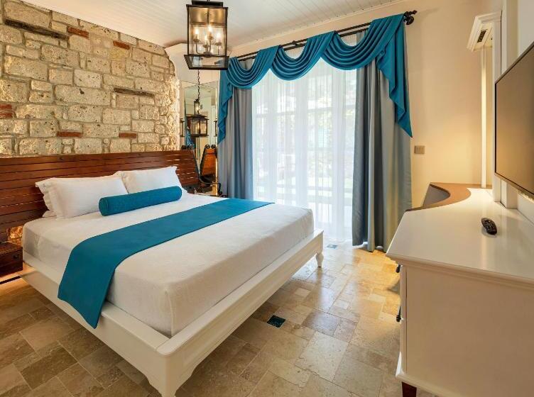 غرفة قياسية سرير كينج, Monreve Alaçatı