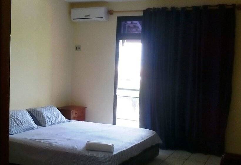 标准间, Praia Bela