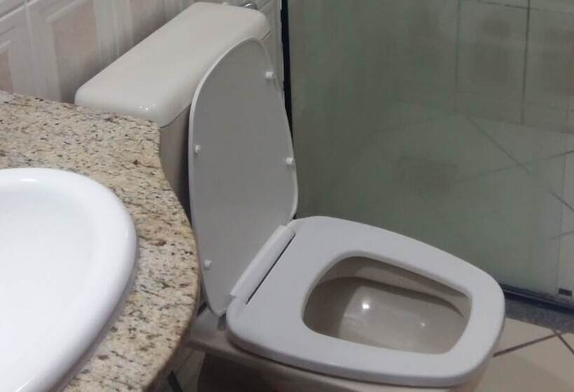 四人标准间, Praia Bela