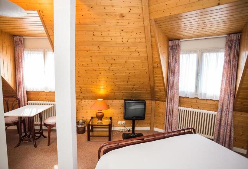 استودیوی سوپریور, Hôtel Résidence Cité Verdaine