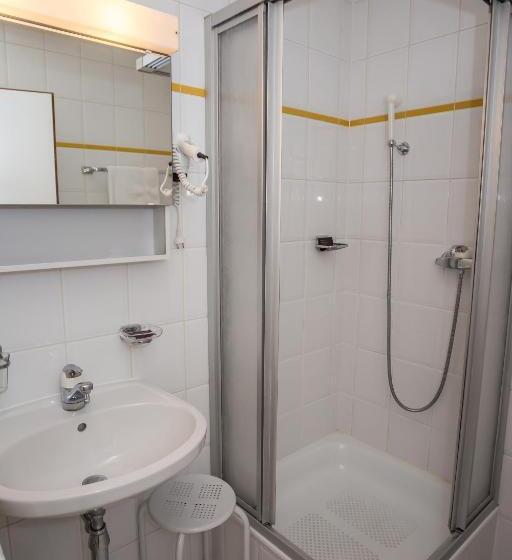 Basic-studio, Hôtel Résidence Cité Verdaine