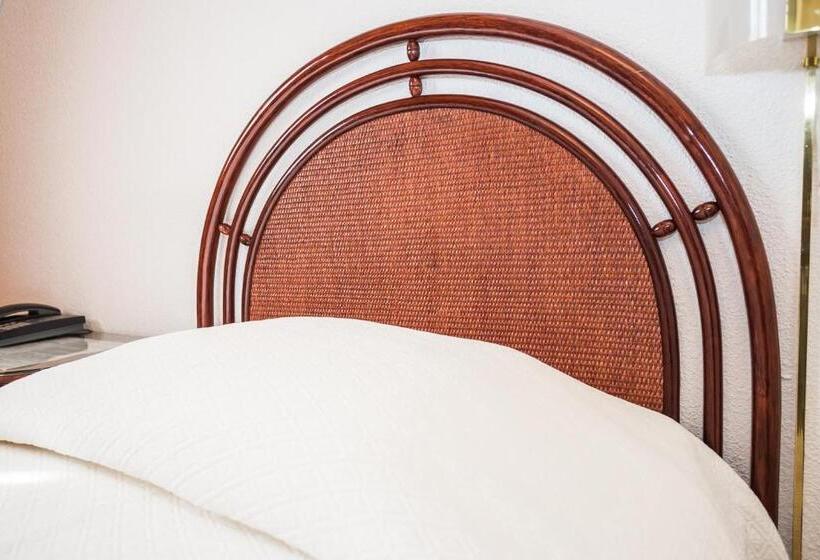 Basic-studio, Hôtel Résidence Cité Verdaine