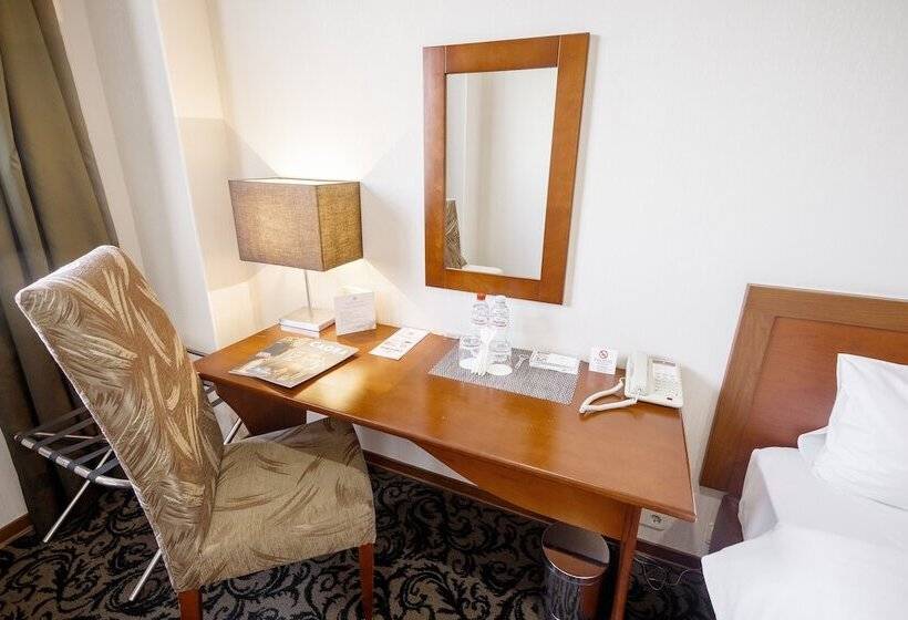 اتاق استاندارد, Benefit Plaza Congress