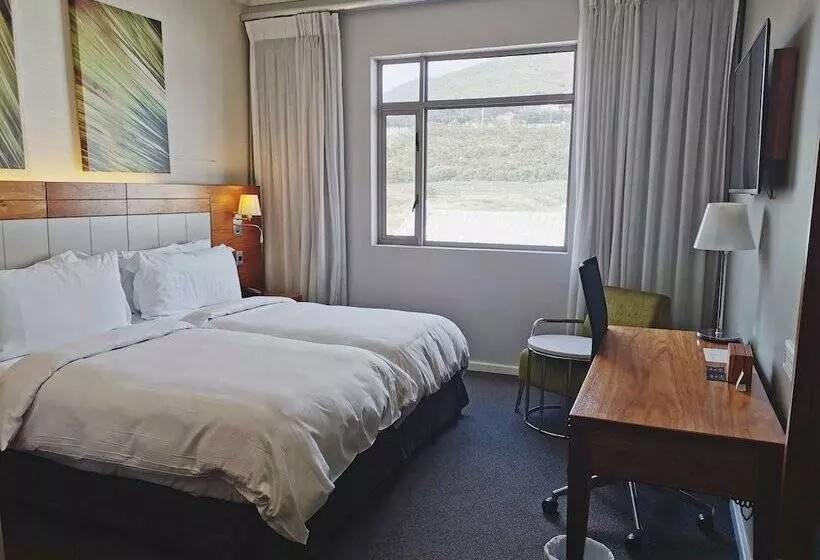 Standard-huone, Doubletree By Hilton Cape Town Upper Eastside