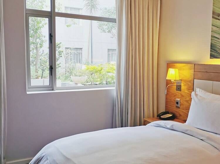 غرفة ديلوكس, Doubletree By Hilton Cape Town Upper Eastside