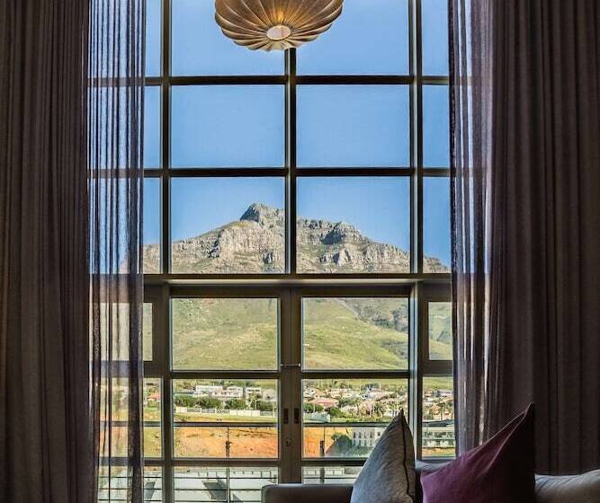 غرفة ديلوكس, Doubletree By Hilton Cape Town Upper Eastside