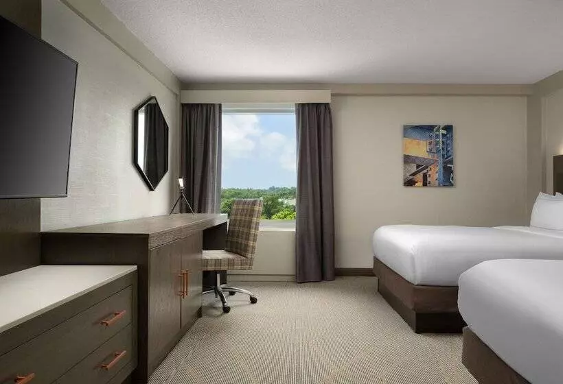 ２ダブルベッドのスタンダードルーム, Doubletree By Hilton Pittsburgh Airport