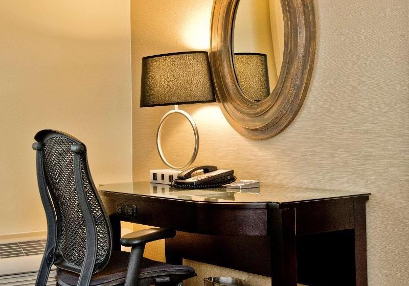 스탠다드 발코니 룸, Doubletree Raleigh Durham Airport At Research Triangle Park