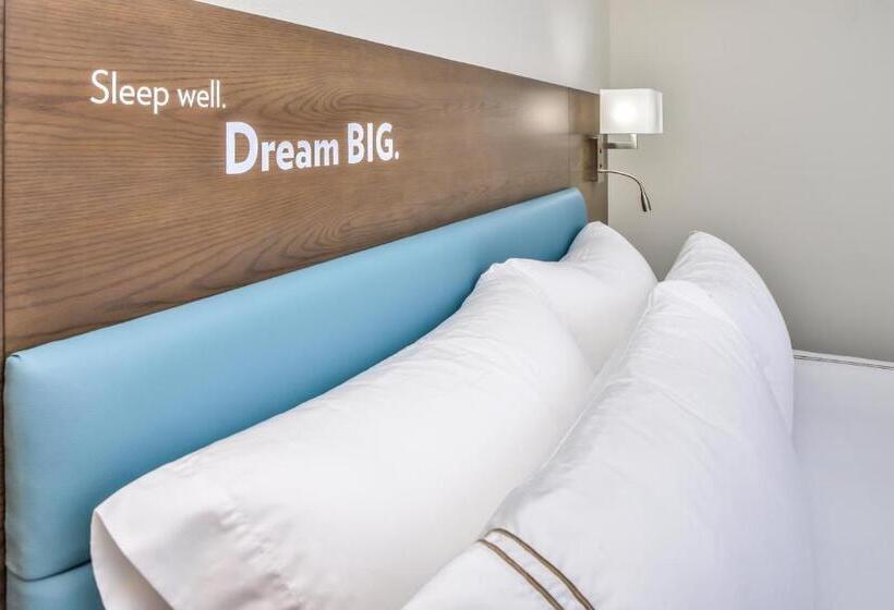身障者適用キングサイズベッドルーム, Even Hotel Ann Arbor S   University Area, An Ihg