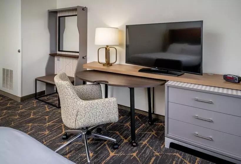 Sviitti, Holiday Inn Hotel & Suites Beckley, An Ihg