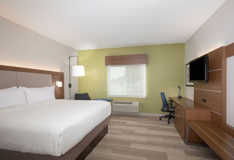 חדר סטנדרט, Holiday Inn Express & Suites Amarillo, An Ihg