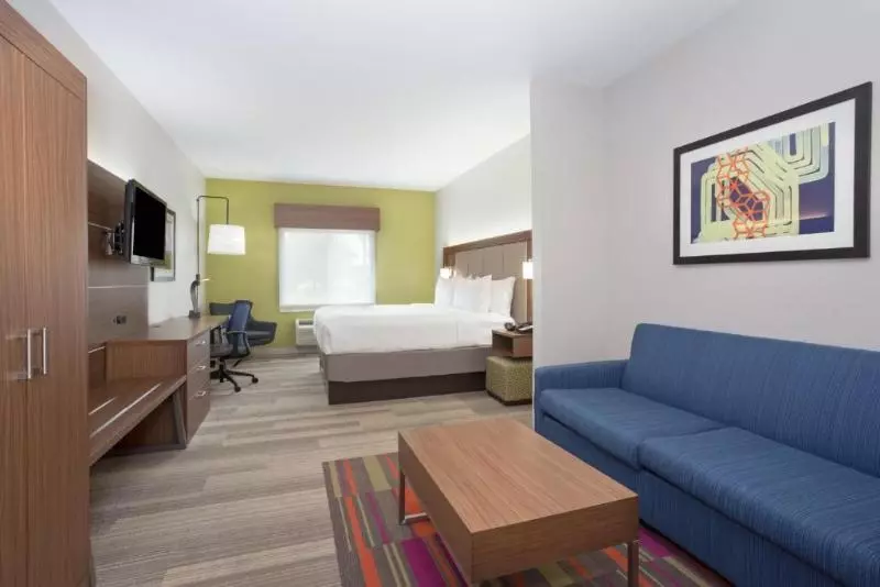 سوئیت با تخت بزرگ, Holiday Inn Express & Suites Amarillo, An Ihg