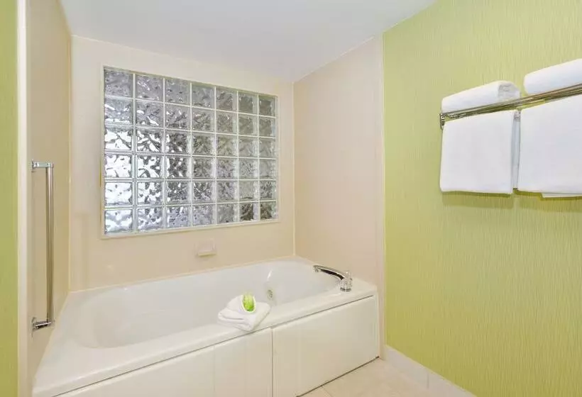 ダブルベッドスタンダードルーム, Holiday Inn Express Boone, An Ihg