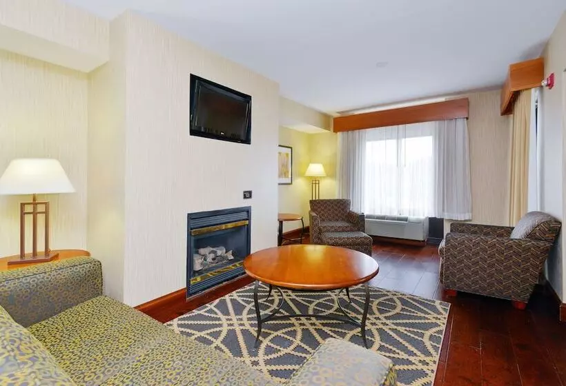 スイート, Holiday Inn Express Boone, An Ihg