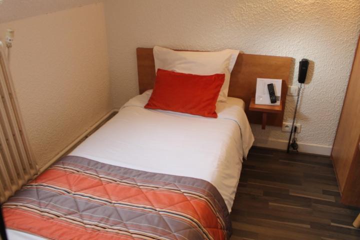 חדר סטנדרט יחיד, Logis Hotel Beaudon