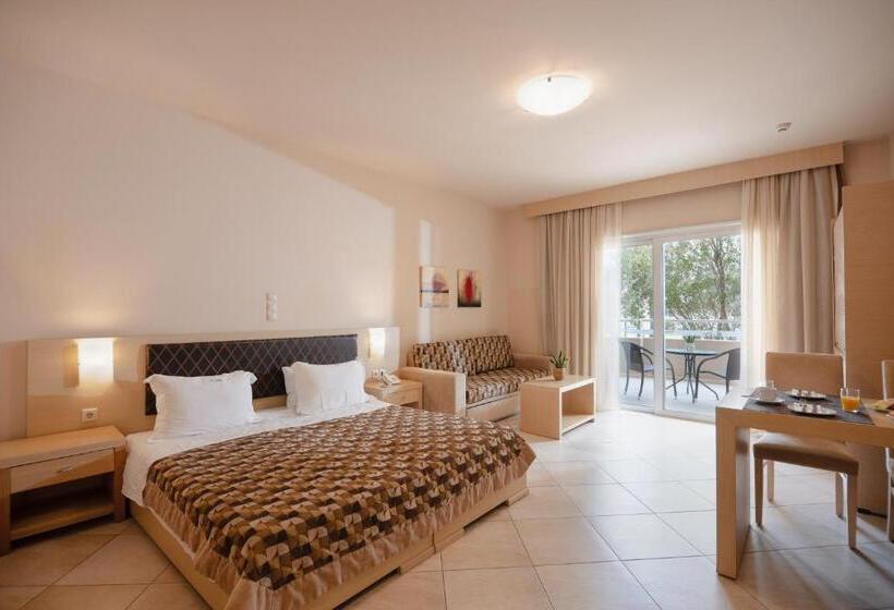 غرفة قياسية مطلّة علي البحر, Molos Bay