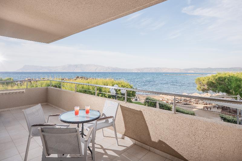 جناح مطلّ علي البحر, Molos Bay