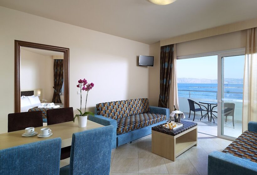 غرفة قياسية إطلالة جانبية علي البحر, Molos Bay