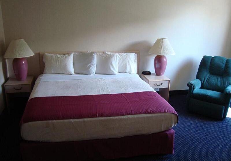 اتاق استاندارد با تخت بزرگ, Pigeon Forge