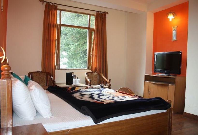 수피리어 룸, Sagrika Resort Dalhousie