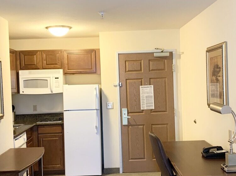 스위트, Staybridge Suites   Albuquerque Airport, An Ihg