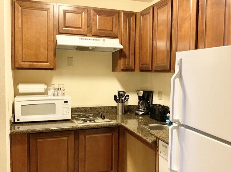 장애인을 위한 스위트, Staybridge Suites   Albuquerque Airport, An Ihg