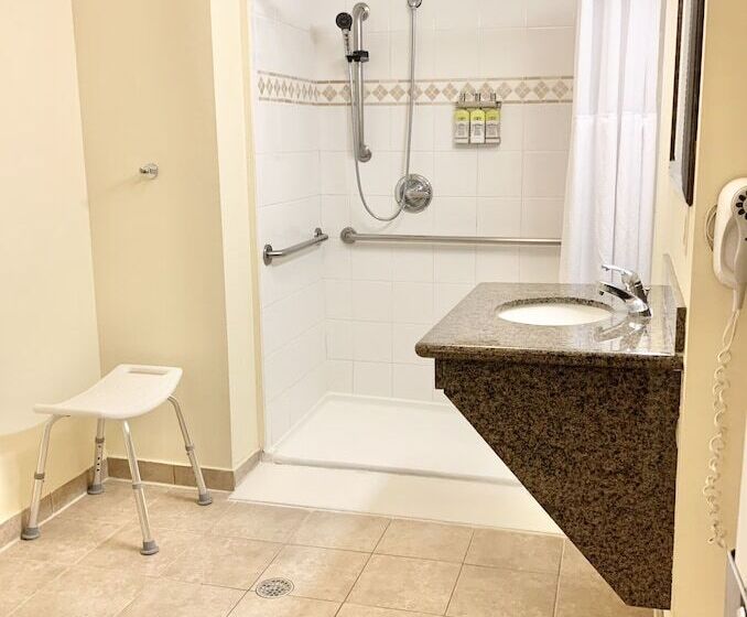 장애인을 위한 스위트, Staybridge Suites   Albuquerque Airport, An Ihg
