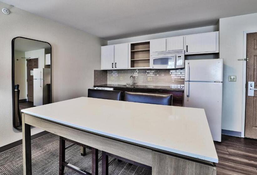 스위트, Staybridge Suites   Albuquerque Airport, An Ihg