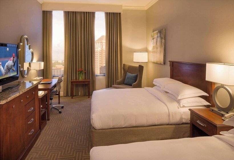 디럭스 룸, The Pennywell