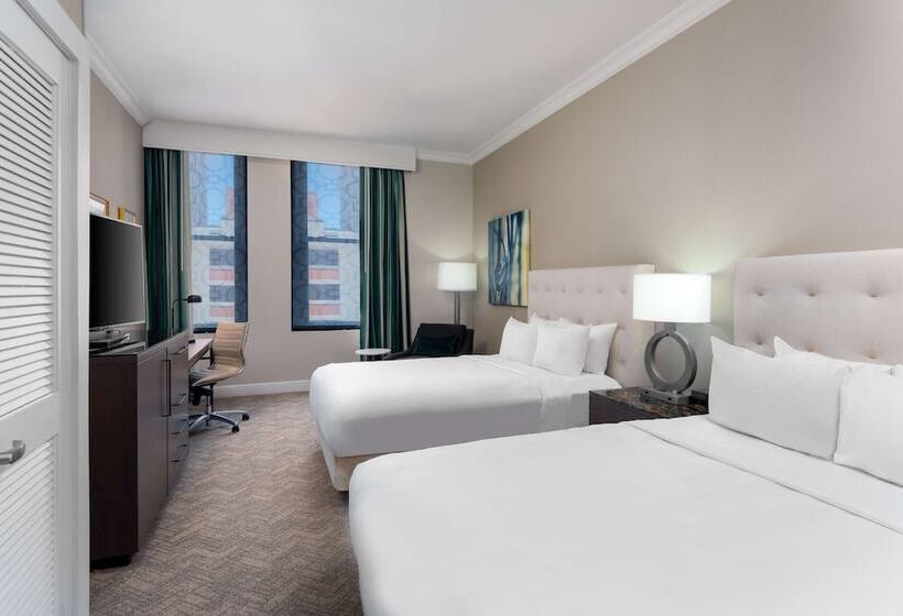 디럭스 룸, The Pennywell