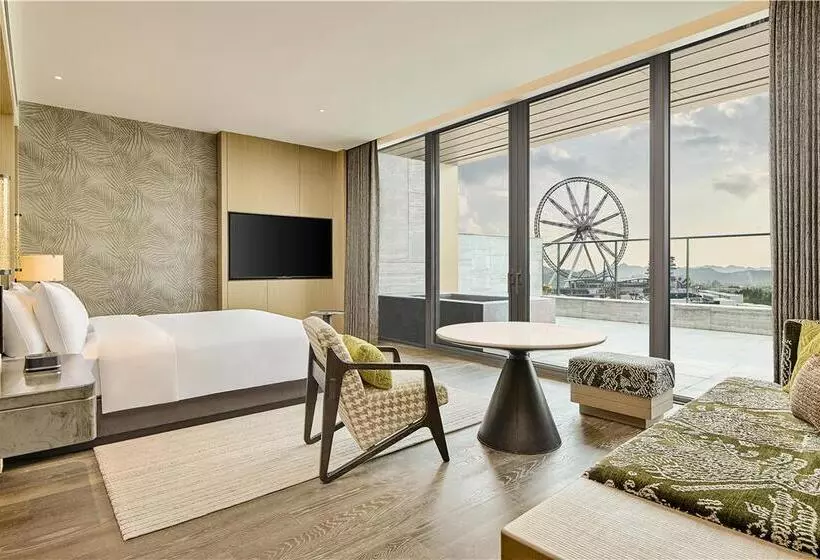 اتاق پرمیوم, The Pennywell