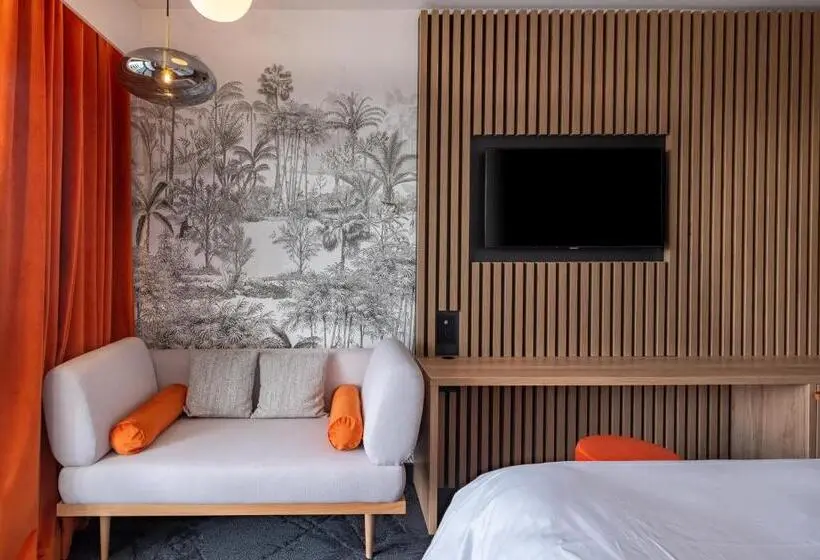 ダブルベッドスタンダードルーム, Golden Tulip Lyon Ouest Techlid Hotel & Spa