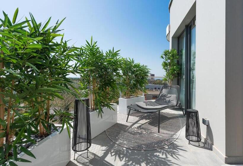 小型套房, Golden Tulip Lyon Ouest Techlid Hotel & Spa