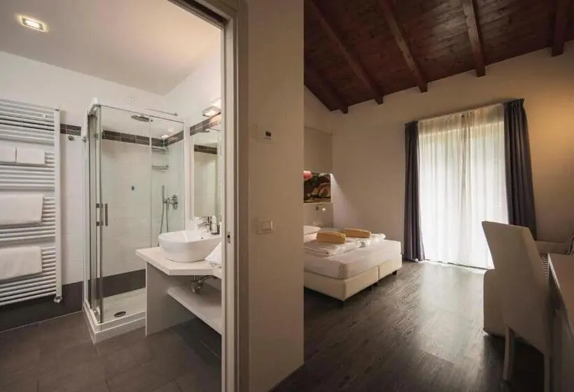 バルコニー付きスタンダードトリプルルーム, Maso Agritur Santa Lucia
