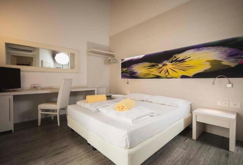 غرفة قياسية ثلاثية مزودة بشرفة, Maso Agritur Santa Lucia