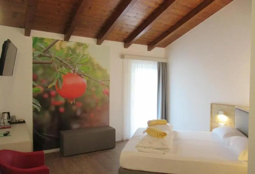 スーペリアールーム, Maso Agritur Santa Lucia