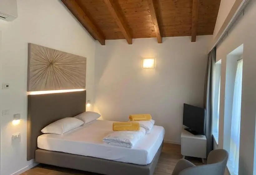 デラックスルーム, Maso Agritur Santa Lucia