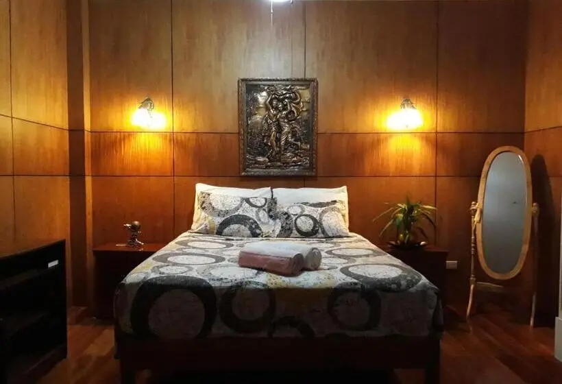 デラックスルーム, Villa Del Carmen Haven Bohol