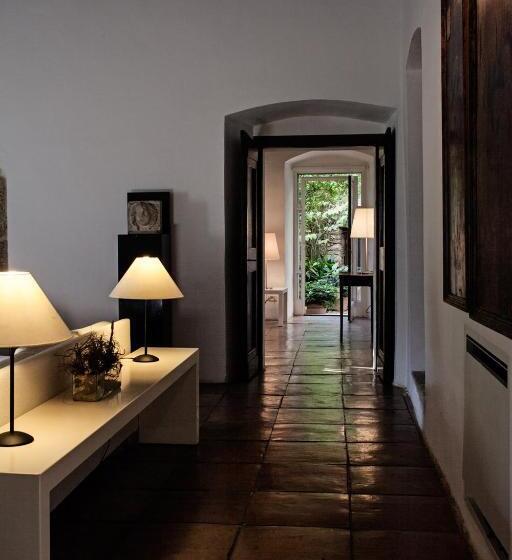 Suite with lake view, Albergo Diffuso Crispolti